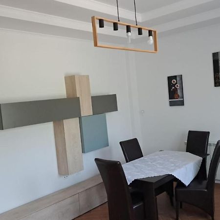 Casa Francesca Apartment Comanesti  Ngoại thất bức ảnh
