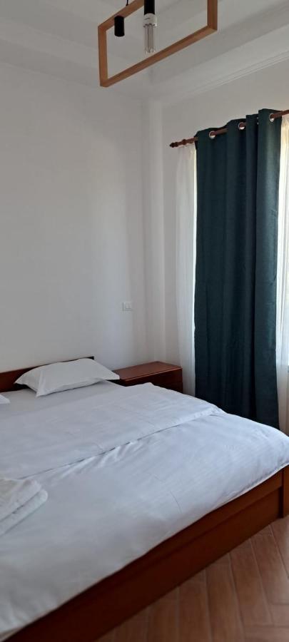 Casa Francesca Apartment Comanesti  Ngoại thất bức ảnh