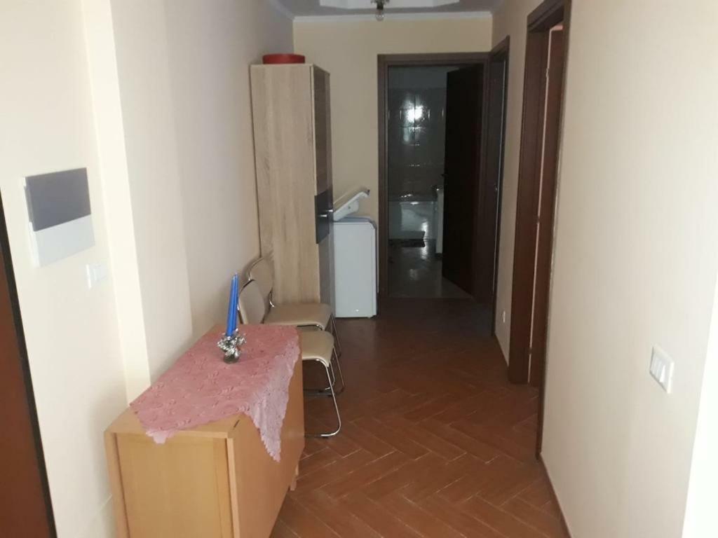 Casa Francesca Apartment Comanesti  Ngoại thất bức ảnh
